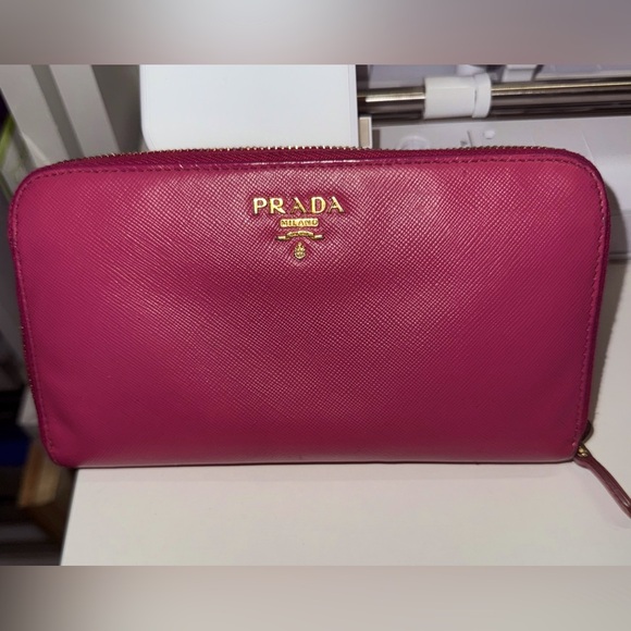 PRADA
Dark Pink Saffiano Leather Zip Wallet-Full Inclusion - Picture 2 of 10